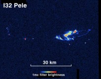 The simulated deposition ring of the Pele plume, with a Galileo image of Pele on Io's surface inset.  The simulation captures the ovoid shape and the angle of the major axis, as well as the sharper north end and north/south gas jets in the interior.  Fans of low density to the east and west compare well with the black fans seen in observations, and in simulations of Pele which include dust the particles are seen to fall in these areas.